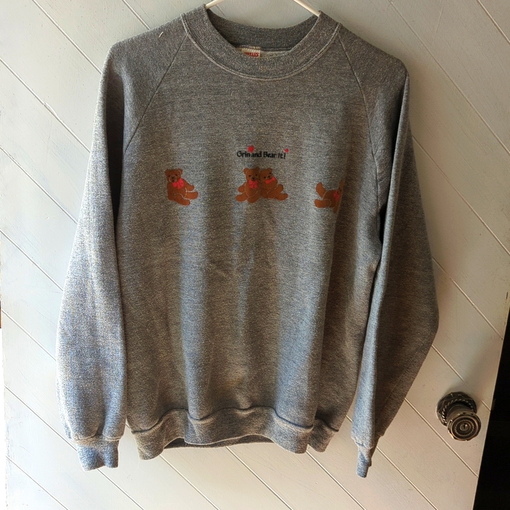 Jerzees by Russell Womens Sweatshirt. Size 42-44 Youth size 14-16 Color Gray